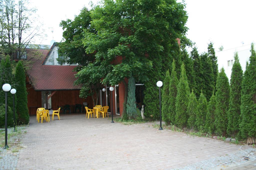 Hotel Tenishouse Marki  Exterior foto