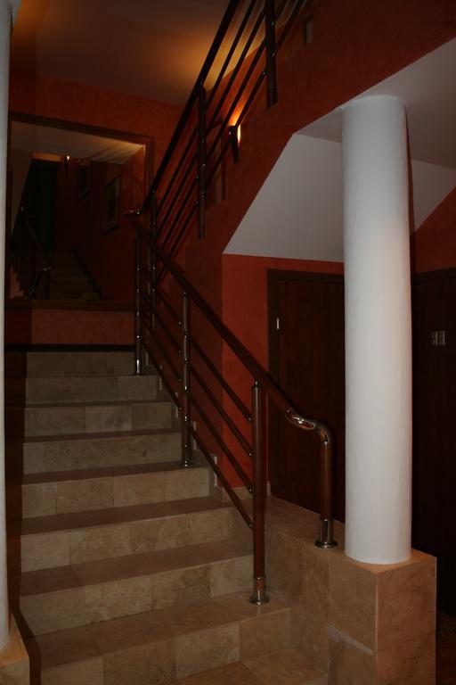 Hotel Tenishouse Marki  Exterior foto