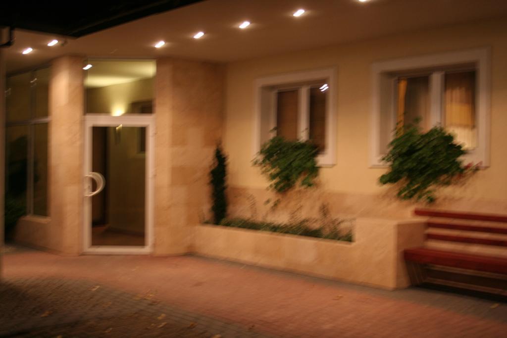 Hotel Tenishouse Marki  Exterior foto